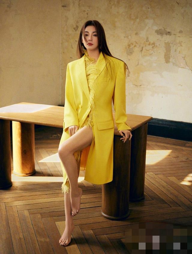 Appreciation of Zhang Yuqi's beautiful legs - iMedia