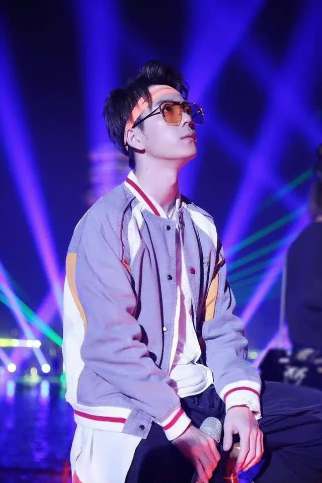 "Come and see our concert" Wang Lixin pushed the show and live ...
