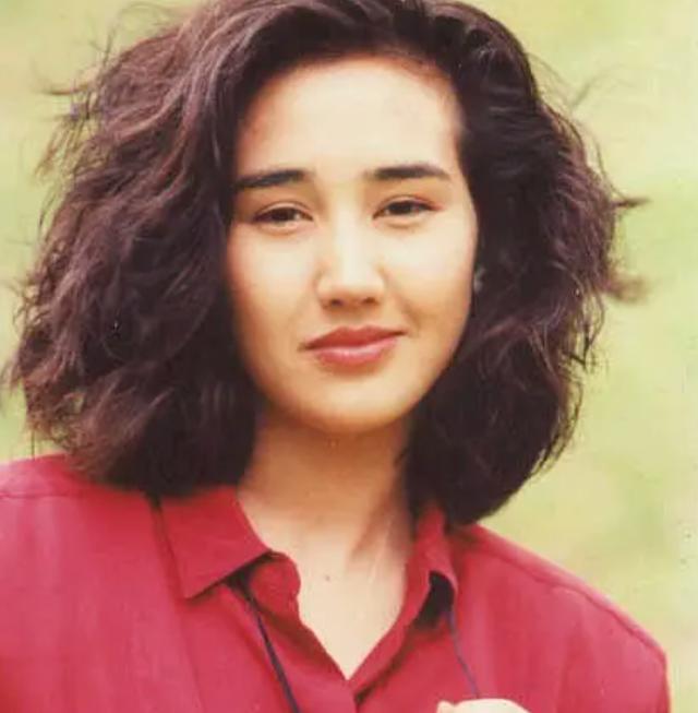 一代女神柏安妮罕露面，與女兒滑冰歡度母親節，已轉行成心理學家 - 頭條匯