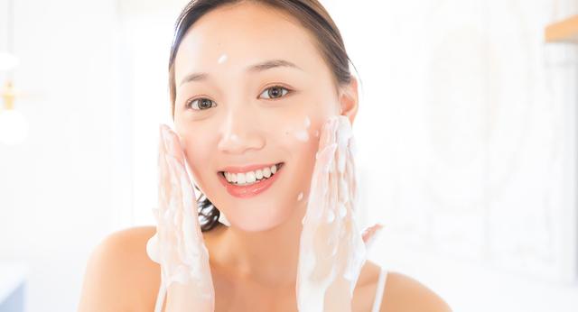Women With Rough And Sensitive Skin Stick To These 4 Steps And Your Skin Will Get Better Day 