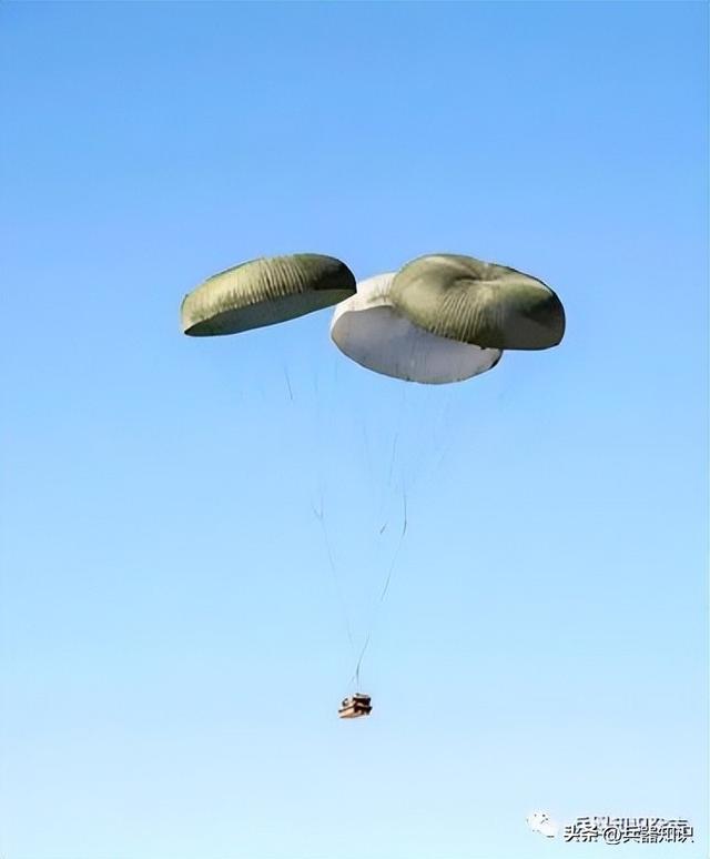 U.S. Army tests 'quick detachment rigging' airdrop system - iMedia