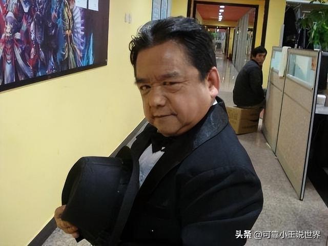 He is the shortest Chinese star, but his wife is not ordinary, and he ...