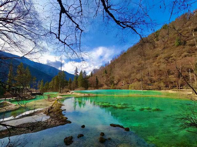 九寨沟旅游旺季寻找机会