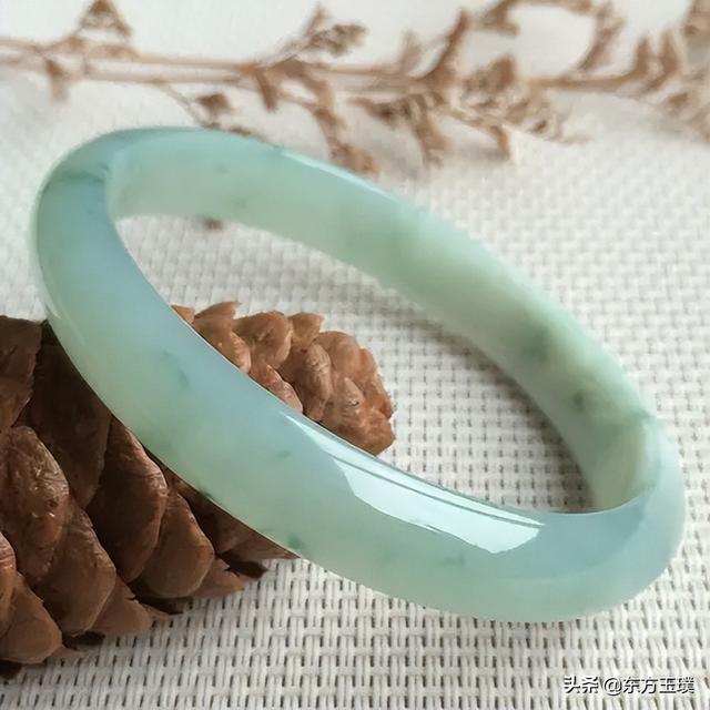 What does the concubine bracelet mean?Was it worn by the concubine?Take