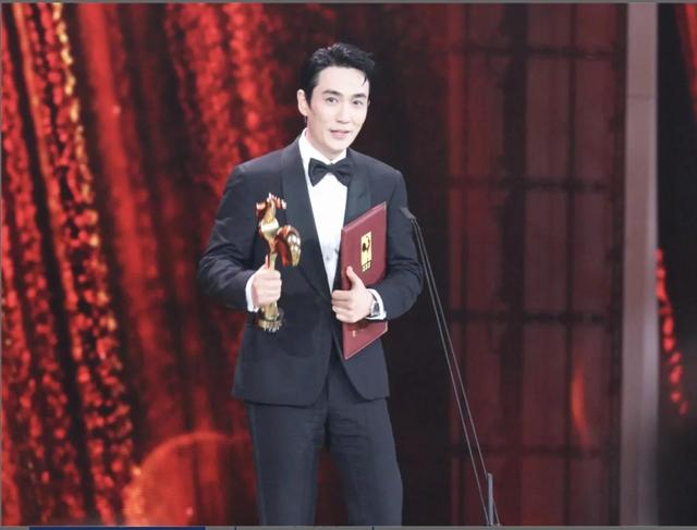 Zhu Yilong won the best actor for 