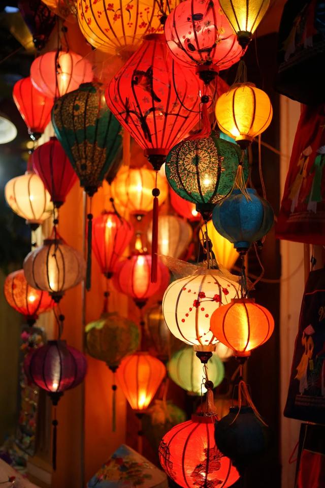Flower Market Lights Like Day A Guide to the Chinese Lantern Festival