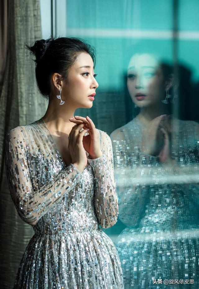 Powerful actress Yin Tao's outfits - iMedia