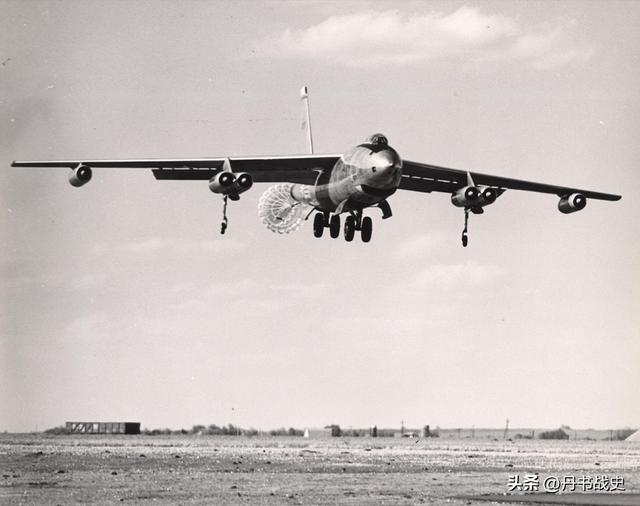 Boeing XB-47D bomber, using compound power to increase range - iMedia