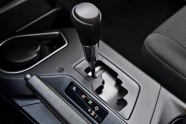 what-do-the-p-r-n-d-s-l-on-automatic-transmission-cars-mean-a