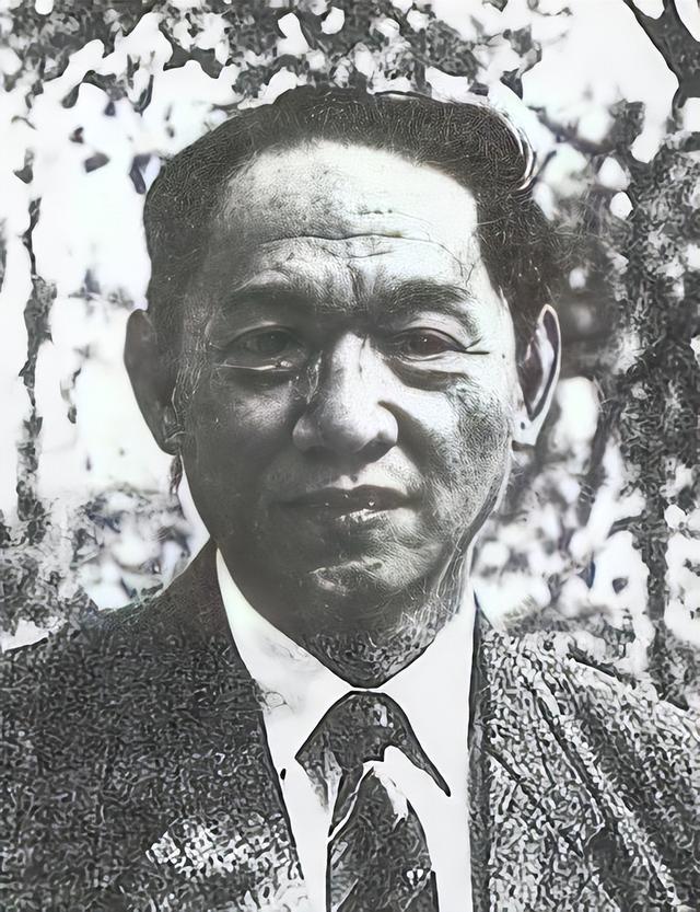 In the famous spy case in the 20th century, Lee Tenghui provided 4