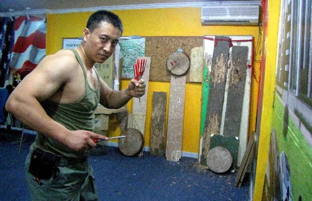 China s First Bodyguard One Person Beat 30 Strong Men Buffett Hired 