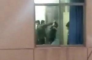 甘肃一教师殴打7名女生 官方回应：老师被停职 3人受处分