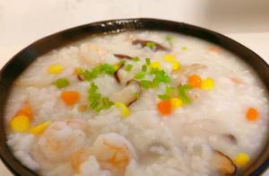 美味的香菇海鲜粥，暖心养胃正当时，全家人都爱喝