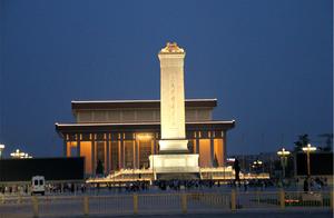 The epitaph of people hero monument of 150 words, premier Zhou was written 41 times, word word lukew