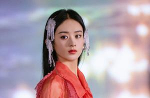 Zhao Liying is clever big, elegant and intellectual temperament is shown, again the acknowledge with
