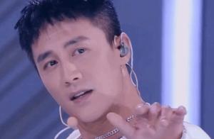 杨幂看杜淳脱衣服跳舞的表情亮了，真是太可爱了