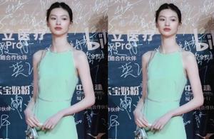 她是新一任红毯女杀手