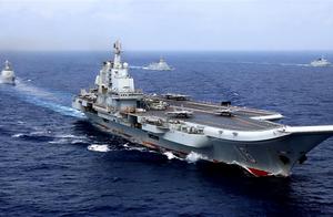 美国军舰连续两日来南海骚扰，中国出动航母编队，警告别兴风作浪