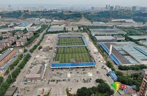 重庆又现魔幻配置“空中足球场”面积达2万多平方米