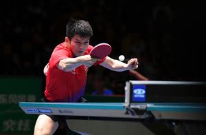 樊振东险胜马龙，男乒世界杯夺冠