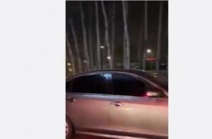 Zhu Zhengting sends anger of video following a car