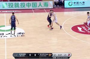 Guangdong bangs 8-0 makes a steel muddled! Xu Jie ham is contused + thin leg jumps down, du Feng fas