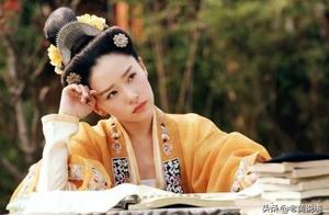44岁的李白醉酒粉壁题诗，结果捡来个“白富美”做老婆