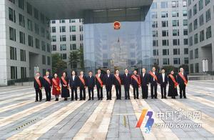 宁波14位职工当选全国劳动模范和先进工作者 在京接受表彰