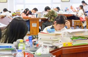 6年考研心酸考研路，6年全成“炮灰”，还有必要继续考研吗？