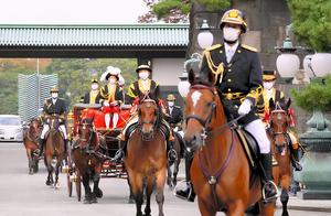 日本皇室立皇储仪式！雅子穿香芋紫“十二单”惊艳，纪子妃得意了