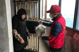 透过疫情看社区空巢老人，温暖相伴，隔离不爱！