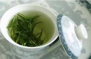 于正晒绿茶，疑有所指，曾朋友圈发文内涵赵露思忘恩负义后被否认