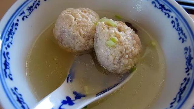 为什么初一早上要吃饺子和汤圆