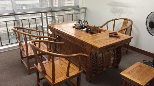 喷酒精除家具异味