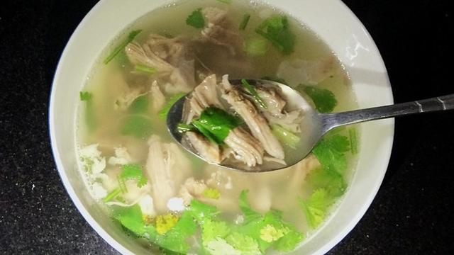 煮羊肉汤什么时候放盐
