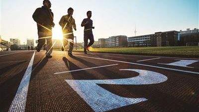 大学里获奖学金需要什么条件成绩是不是最重要的