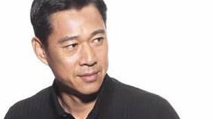 如何评价张丰毅