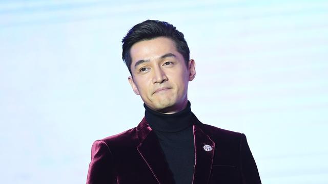 如何正确去除疤痕