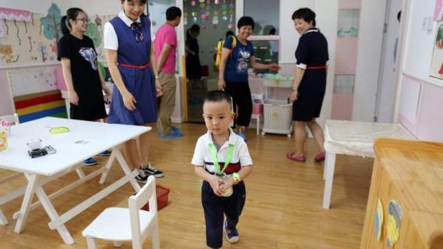 幼儿园托班学期评语