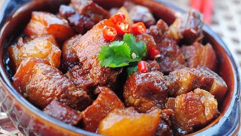 萝卜红烧肉怎么做好吃白萝卜红烧肉的家常做法