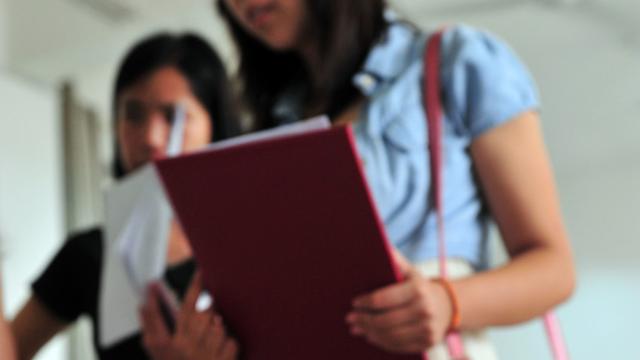 为什么教师可以收礼而医生收红包却被禁止
