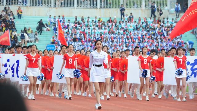 小学运动会开幕词（优秀）