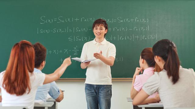教师个人述职报告（精选）