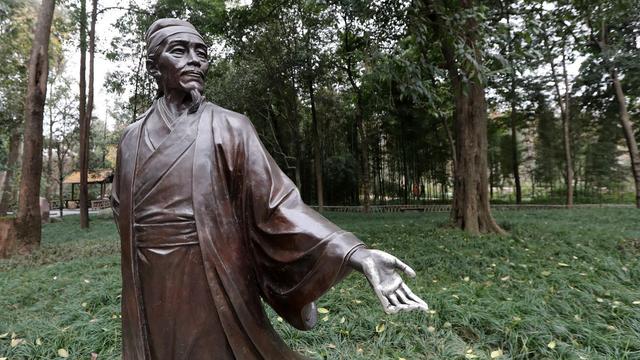 寒雨朝行视园树