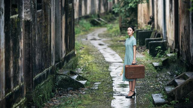 雨巷英文翻译技巧