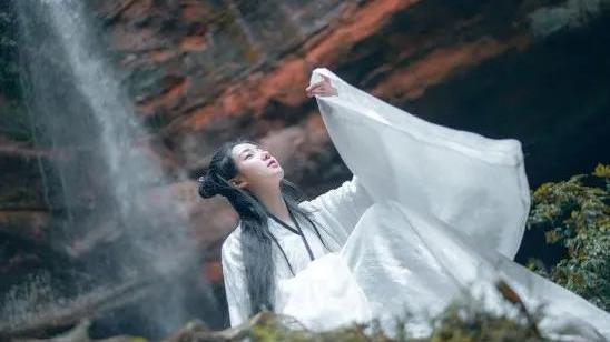 离开家乡的诗句大全