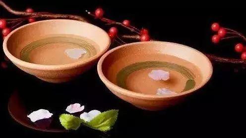 关于赞美酒的诗句简短