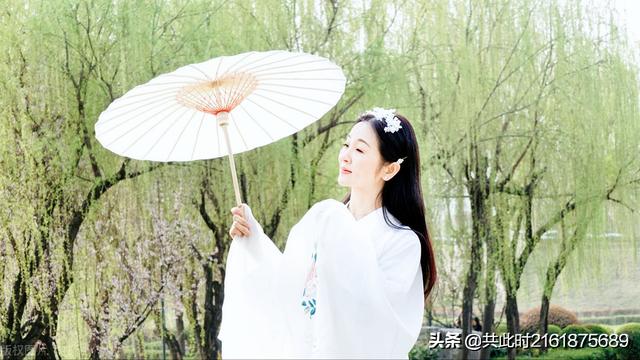 赞美江南女子句子