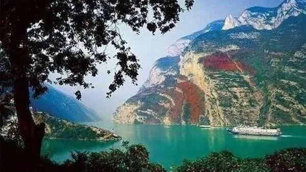 宜昌三峡大坝导游词精选