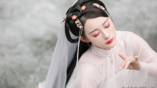 关于爱情的诗句名言